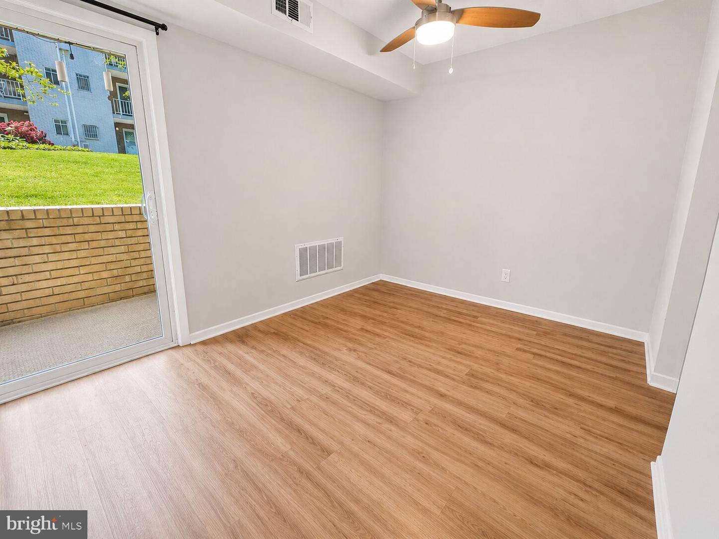 7-unit Rockford Rd #f1 Property Photo 10
