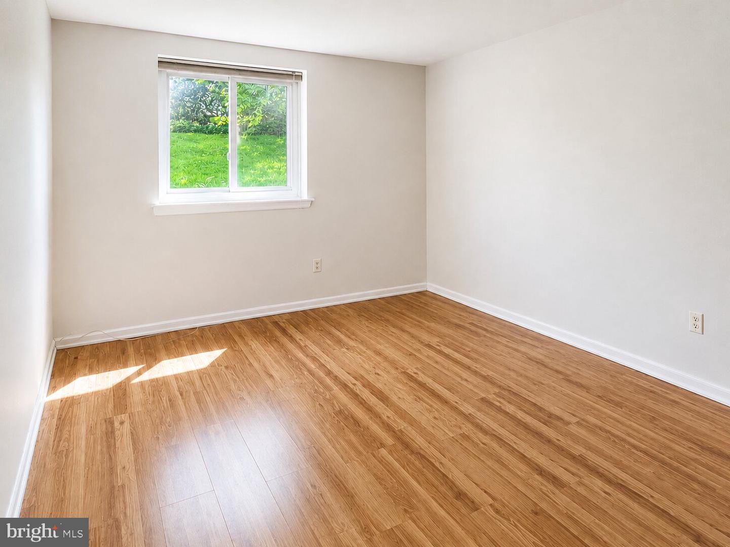 7-unit Rockford Rd #f1 Property Photo 11