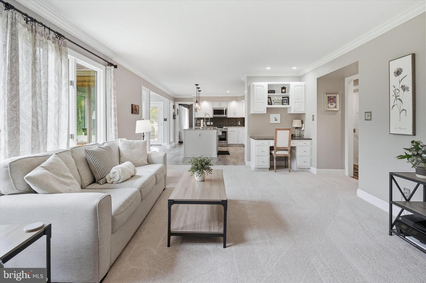 43 Bridleshire Property Photo 6