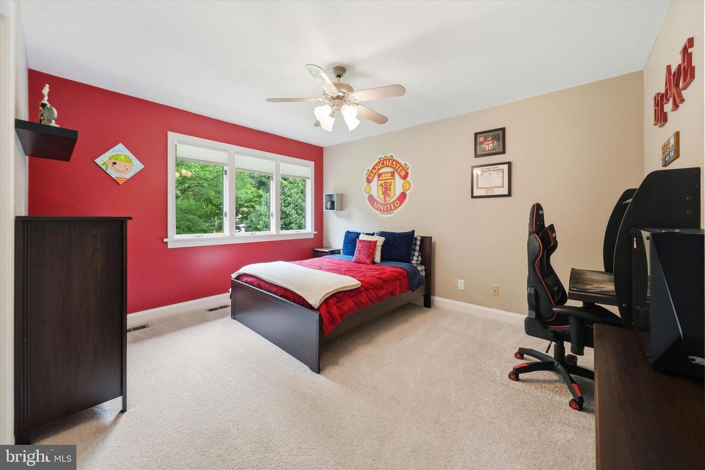 43 Bridleshire Property Photo 25