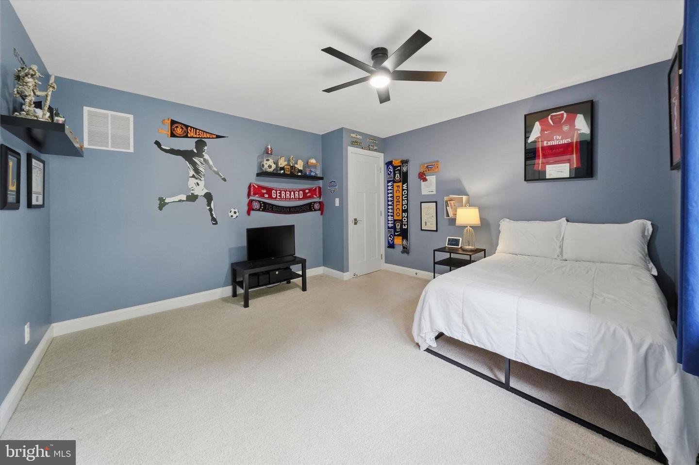 43 Bridleshire Property Photo 31