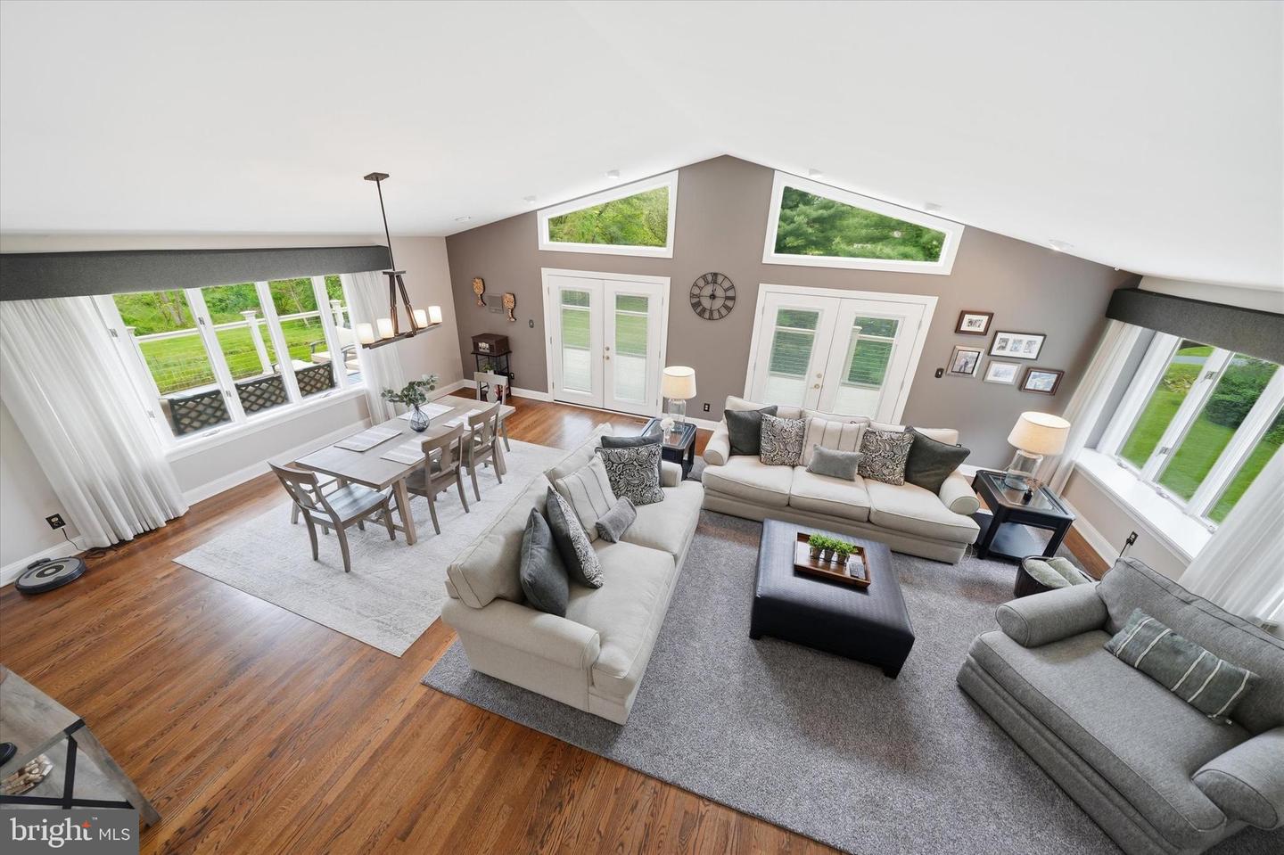 43 Bridleshire Property Photo 33