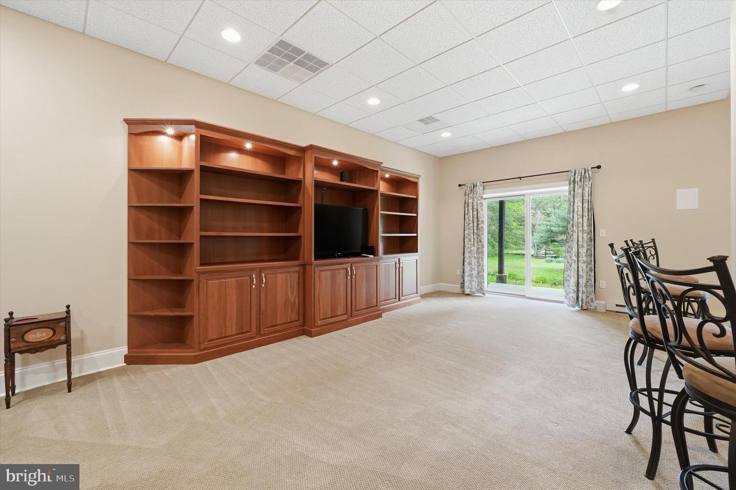 43 Bridleshire Property Photo 36