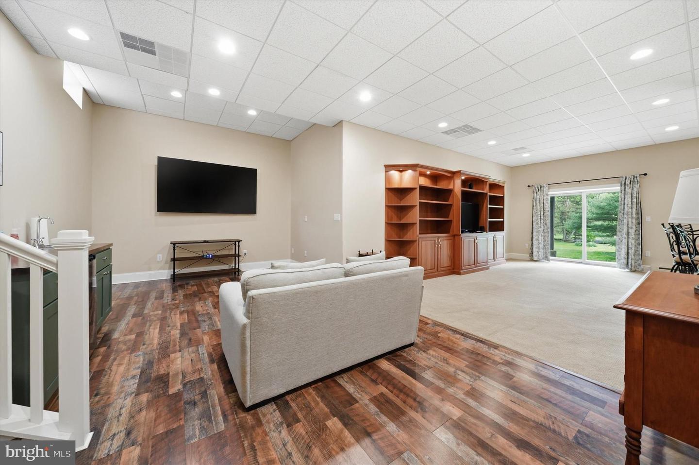 43 Bridleshire Property Photo 38