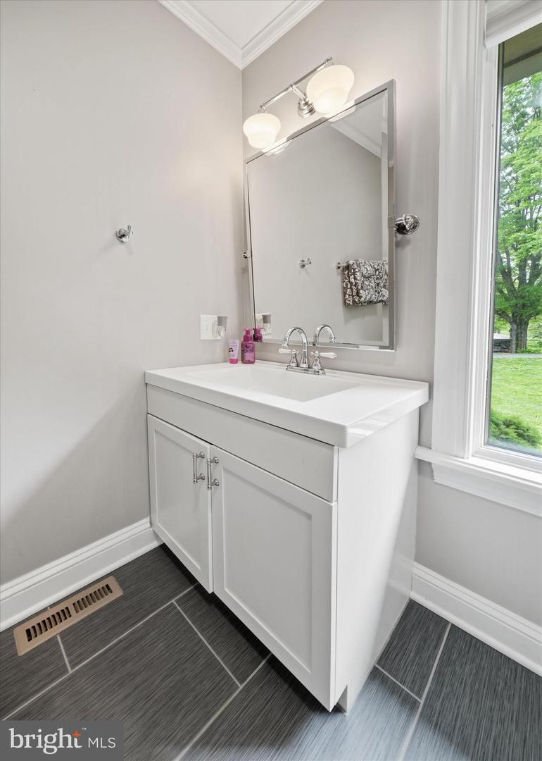 43 Bridleshire Property Photo 46