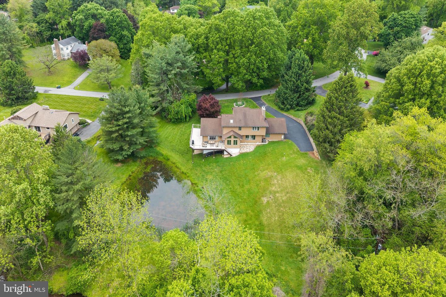 43 Bridleshire Property Photo 75