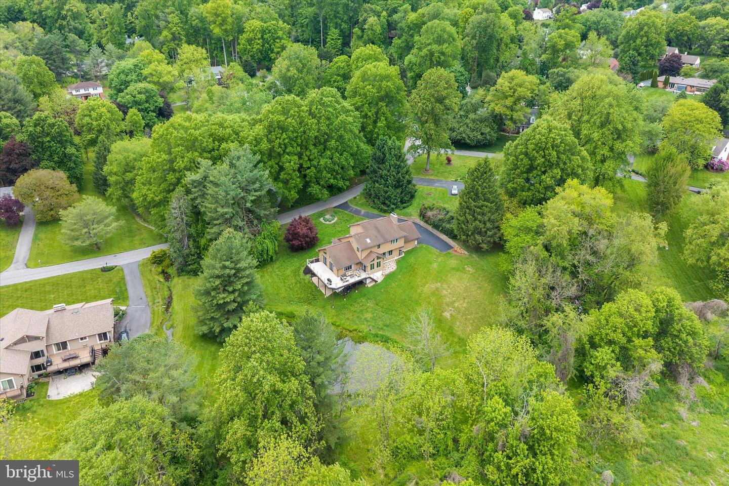 43 Bridleshire Property Photo 77