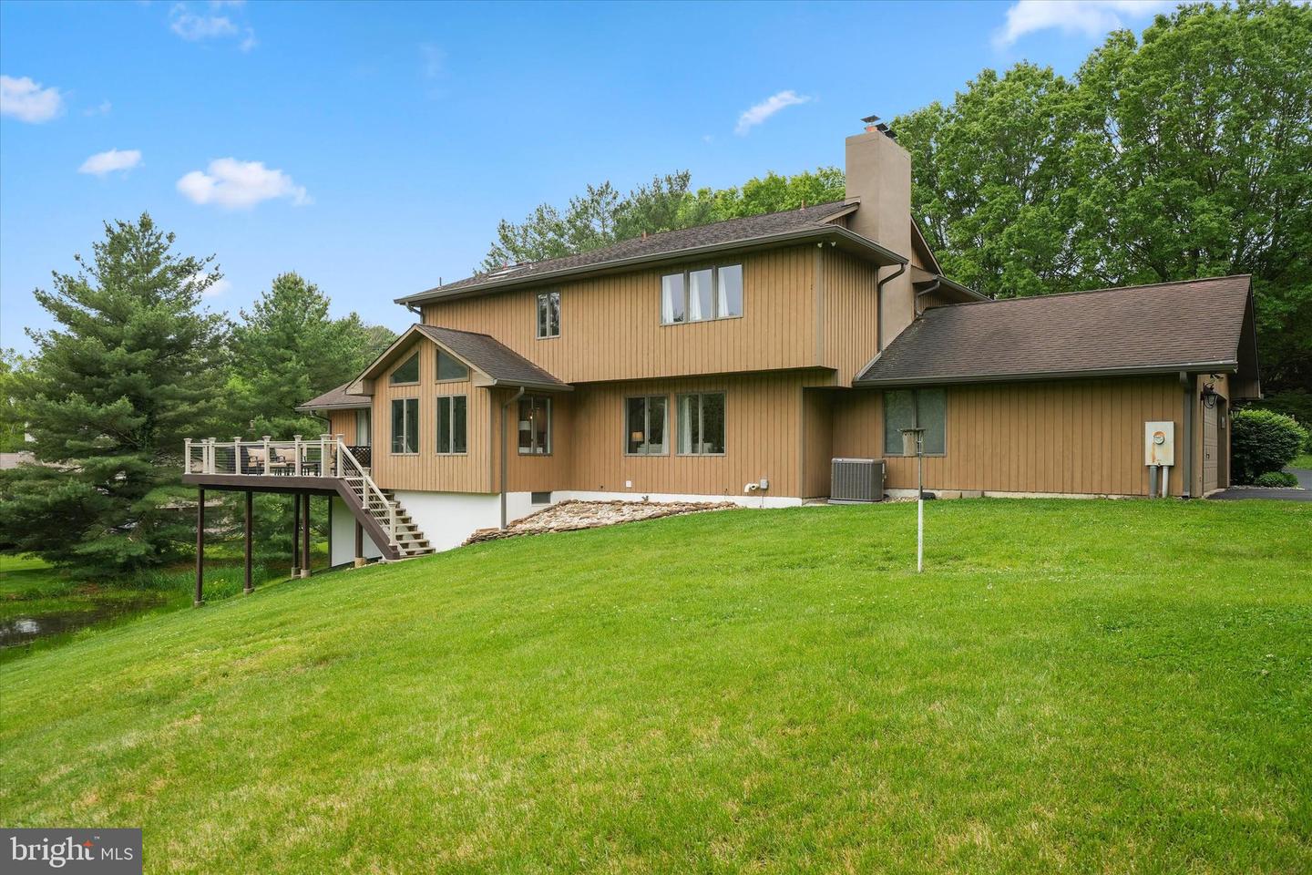 43 Bridleshire Property Photo 80