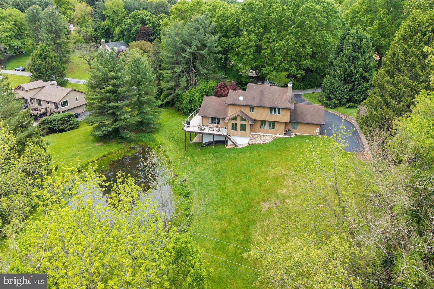 43 Bridleshire Property Photo 81