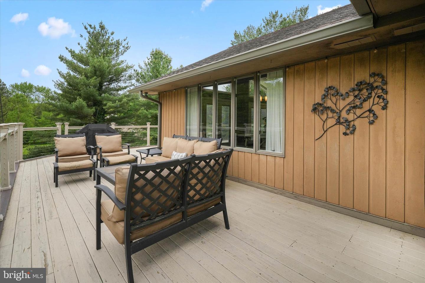43 Bridleshire Property Photo 87