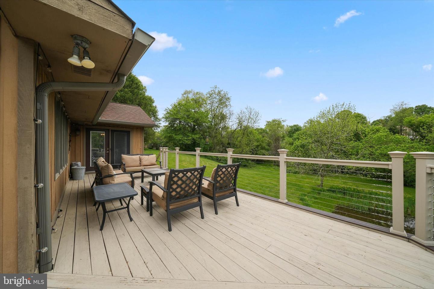 43 Bridleshire Property Photo 88