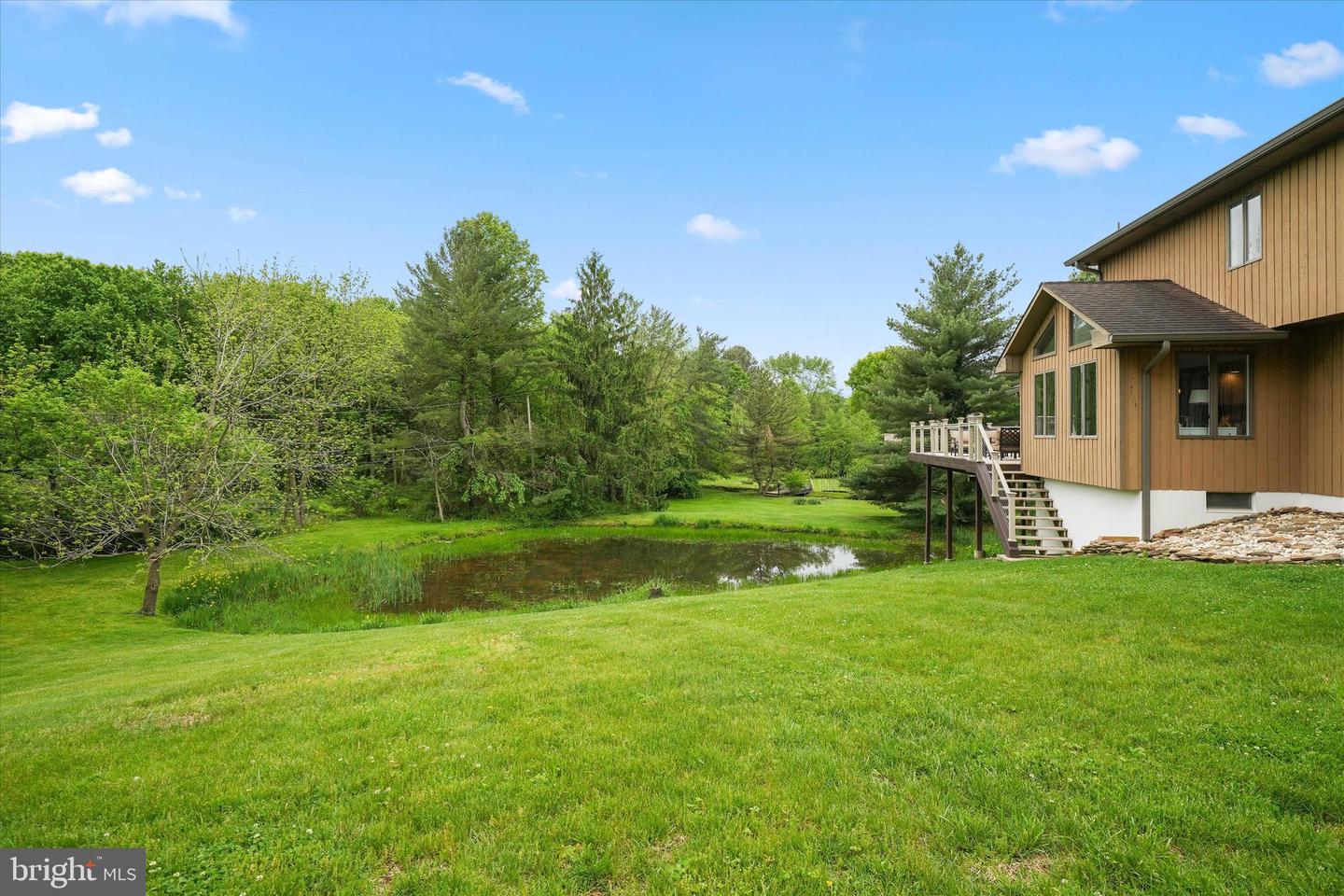 43 Bridleshire Property Photo 91