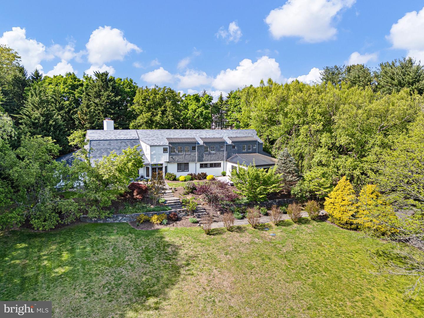 203 HAYSTACK LN