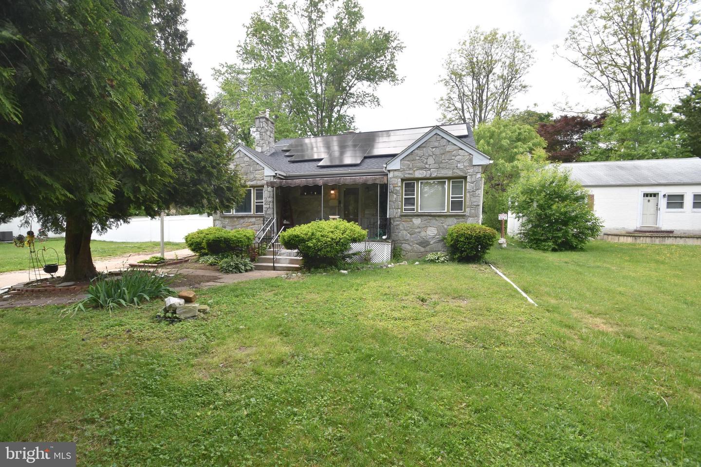 2038 MARSH RD
