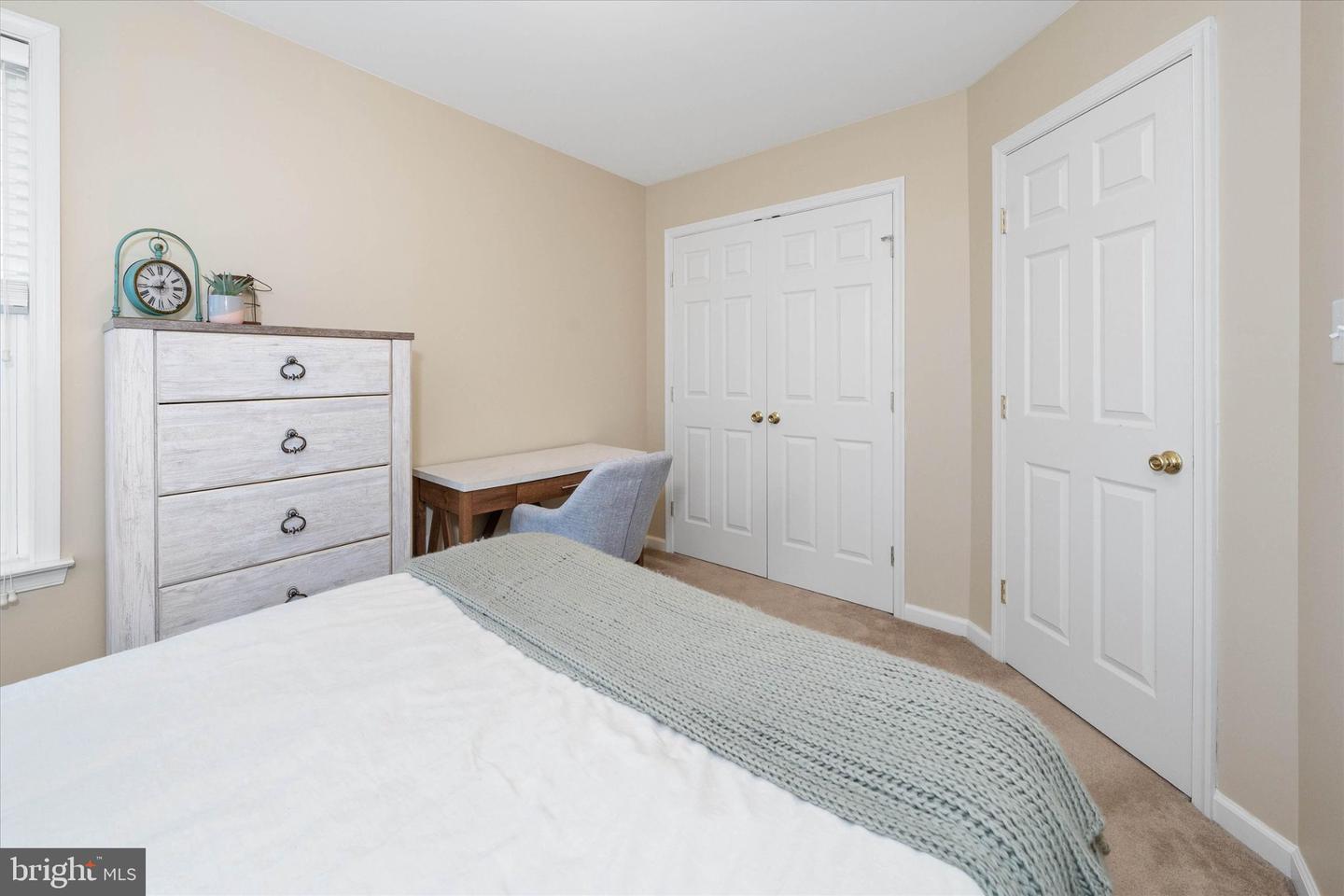 211 E Crail Ct Property Photo 47