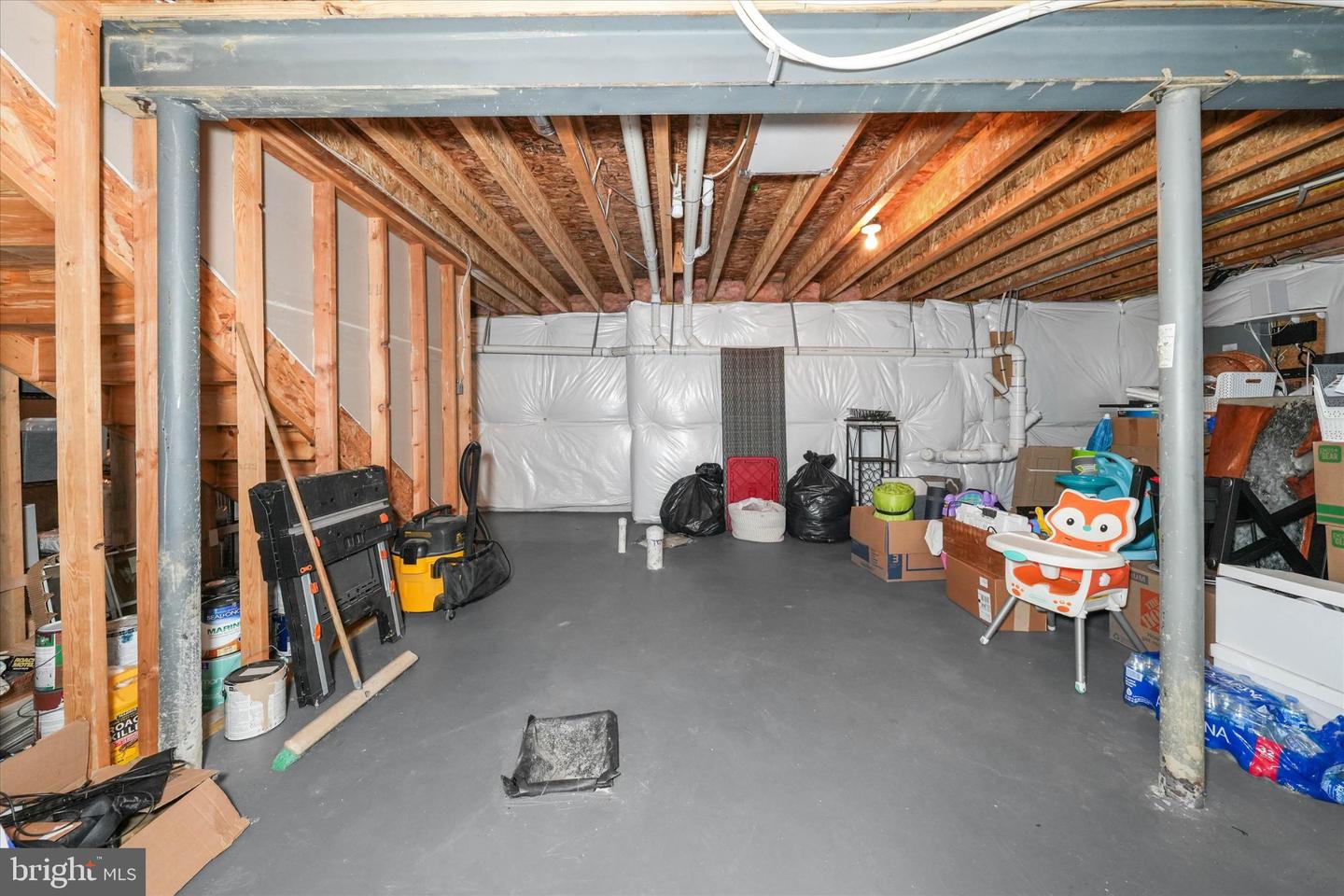 211 E Crail Ct Property Photo 50