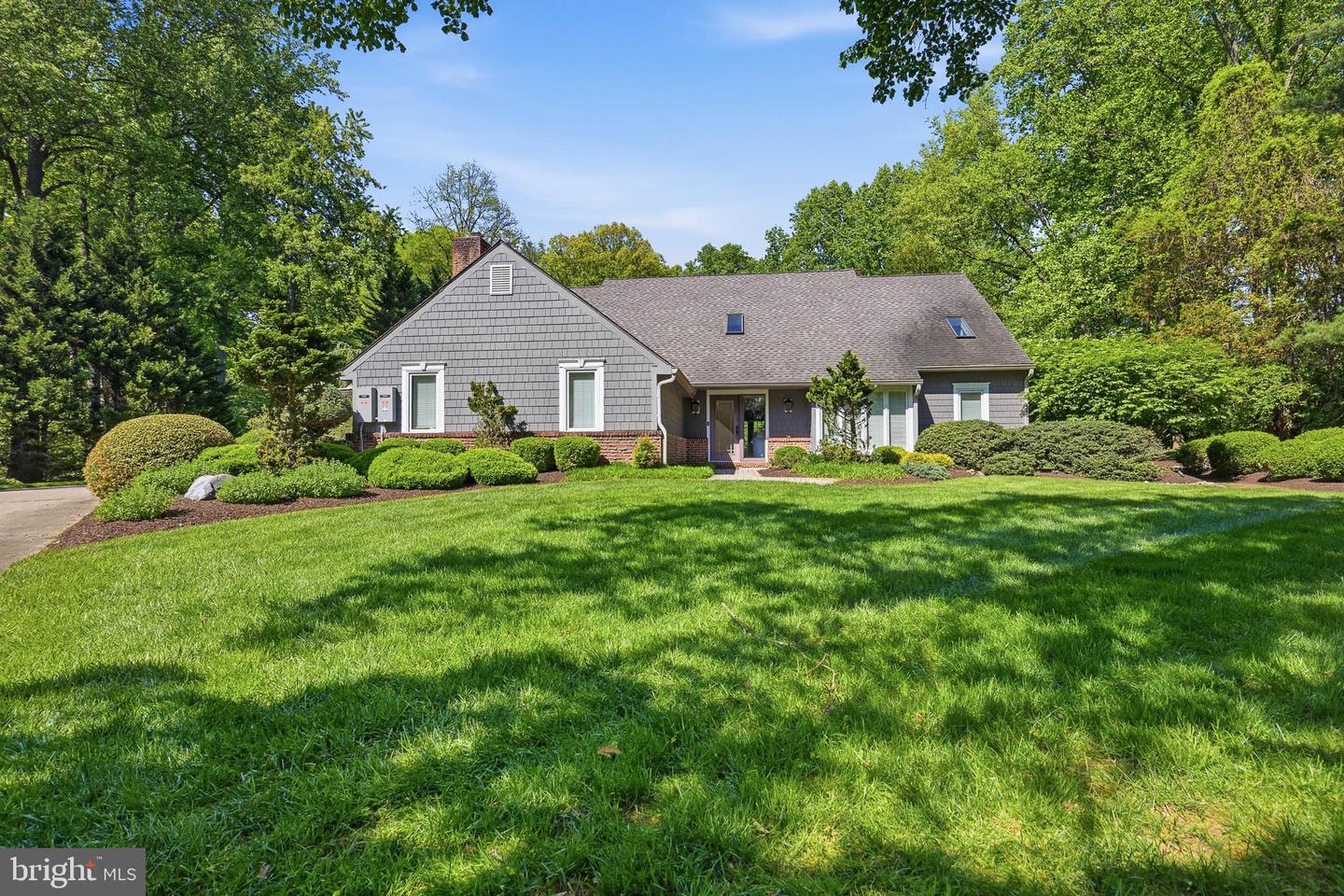 7 Tobin Ct Property Photo 1
