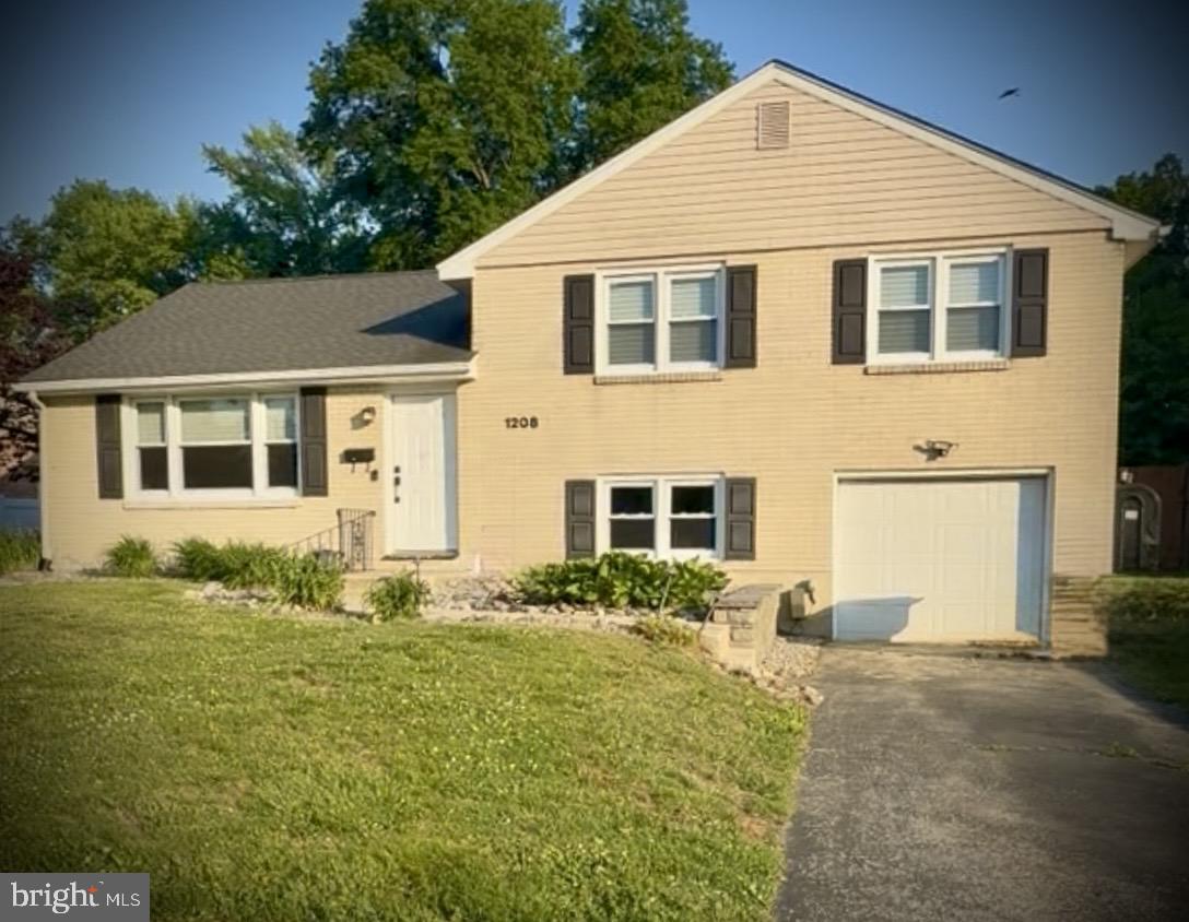 1208 Winstead Rd Property Photo 1