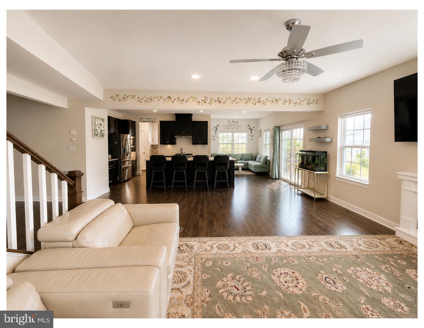 805 Llanelli Dr Property Photo 19