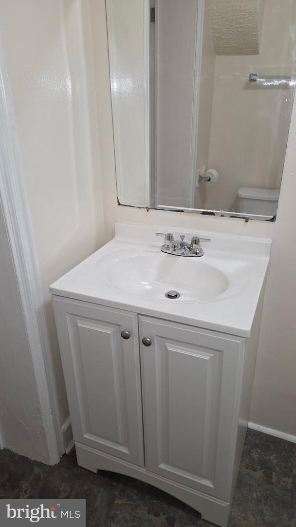 131 W 29th St Property Photo 16