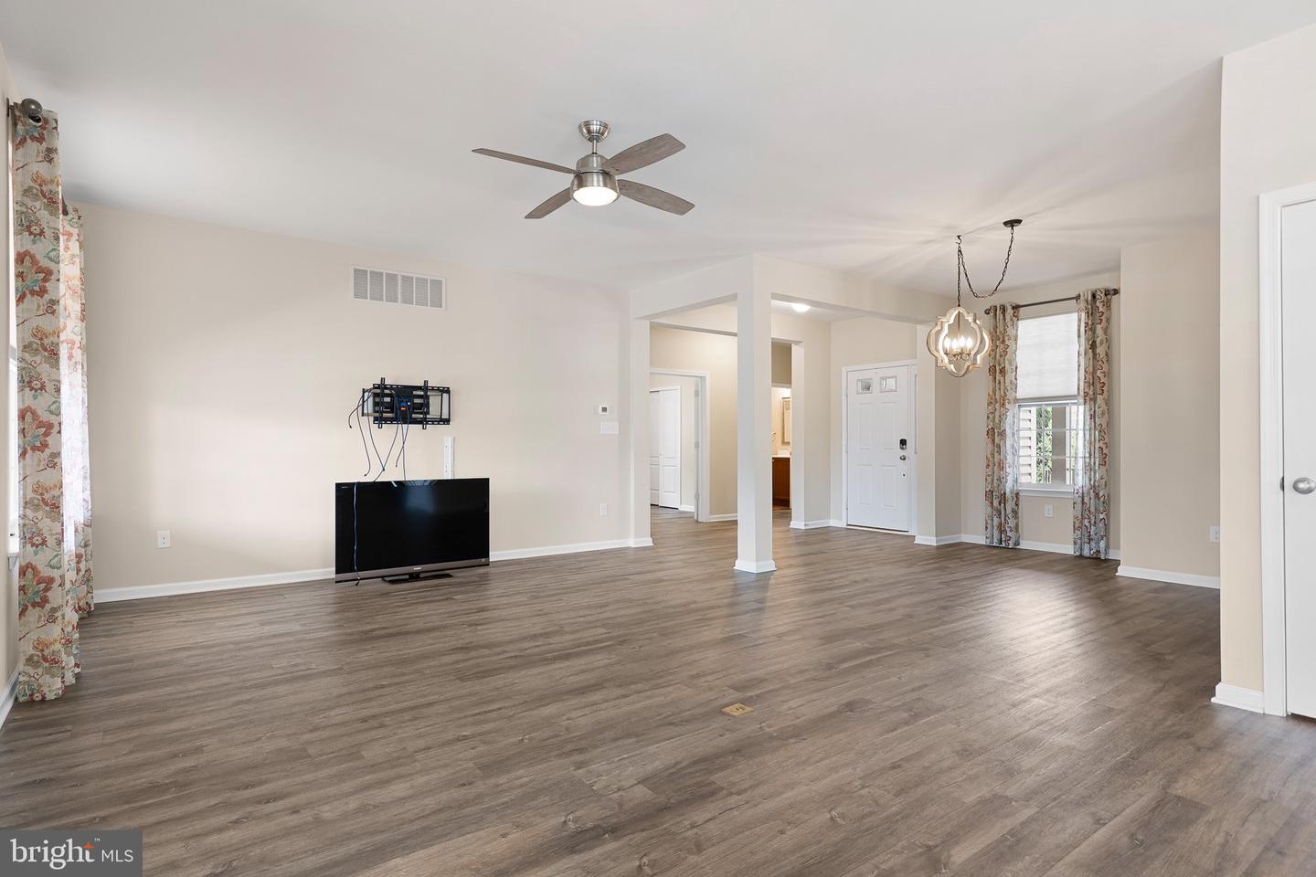 2753 Van Cliburn Cir Property Photo 5