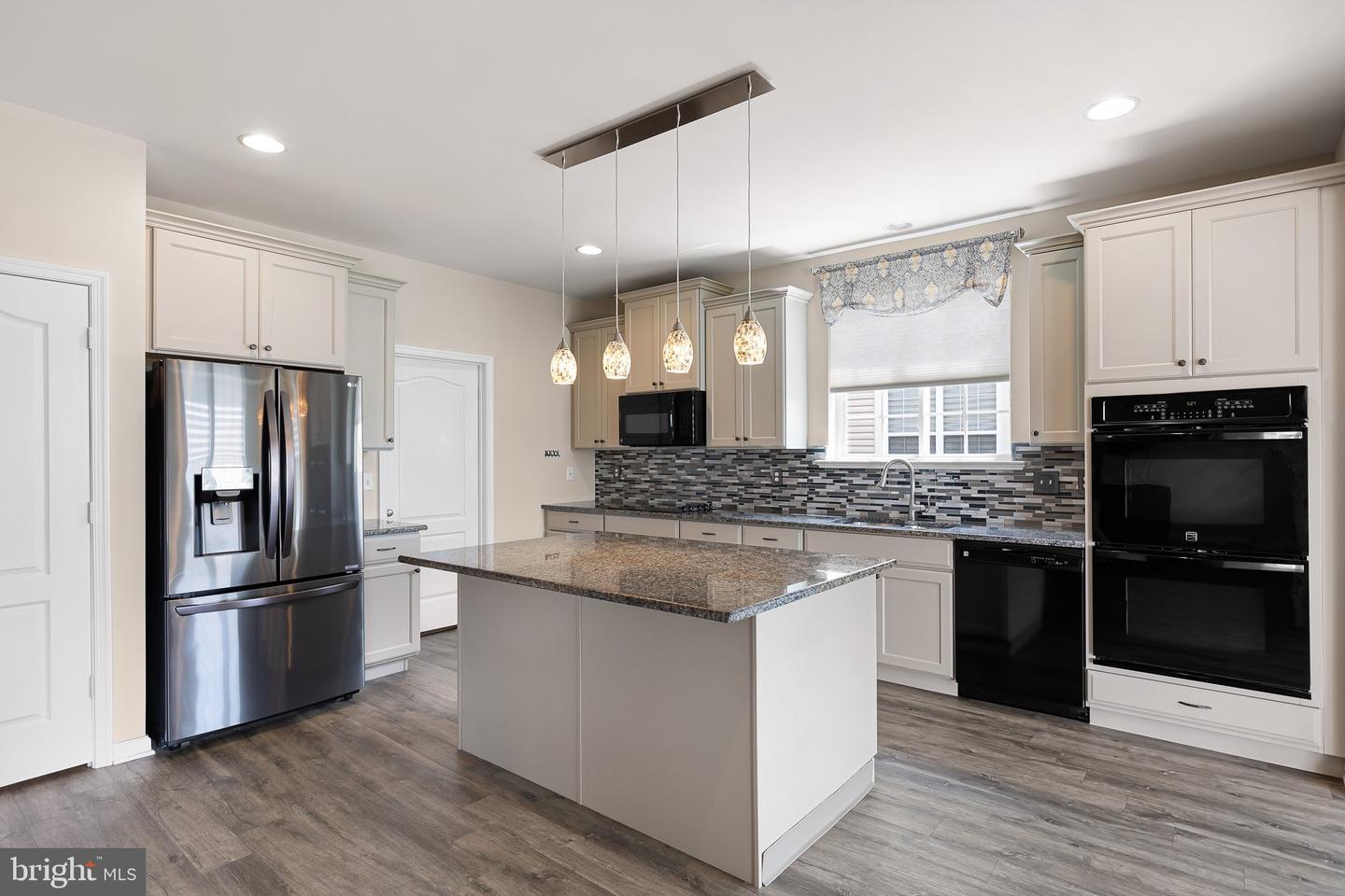 2753 Van Cliburn Cir Property Photo 8