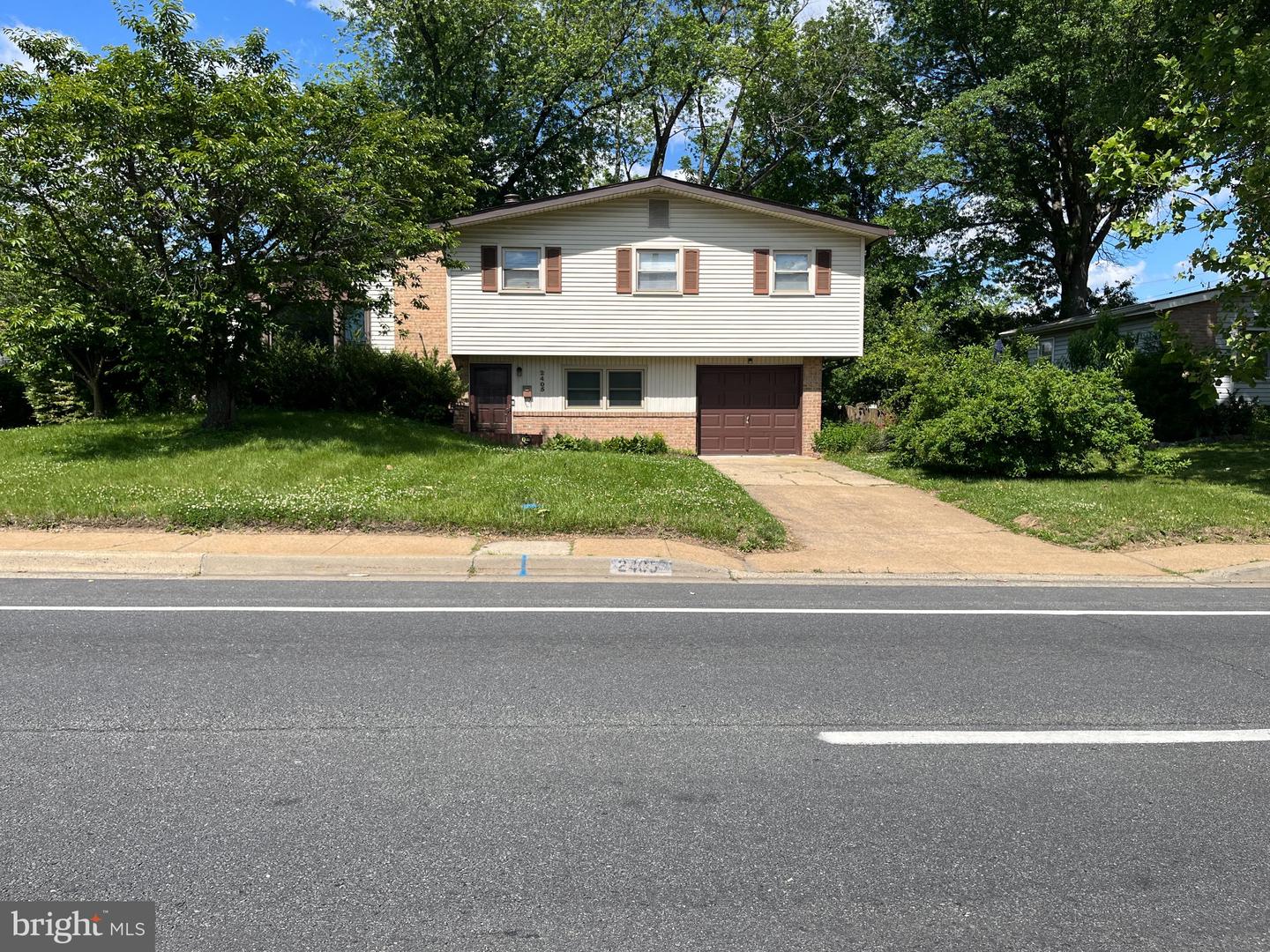 2405 Limestone Rd Property Photo 1