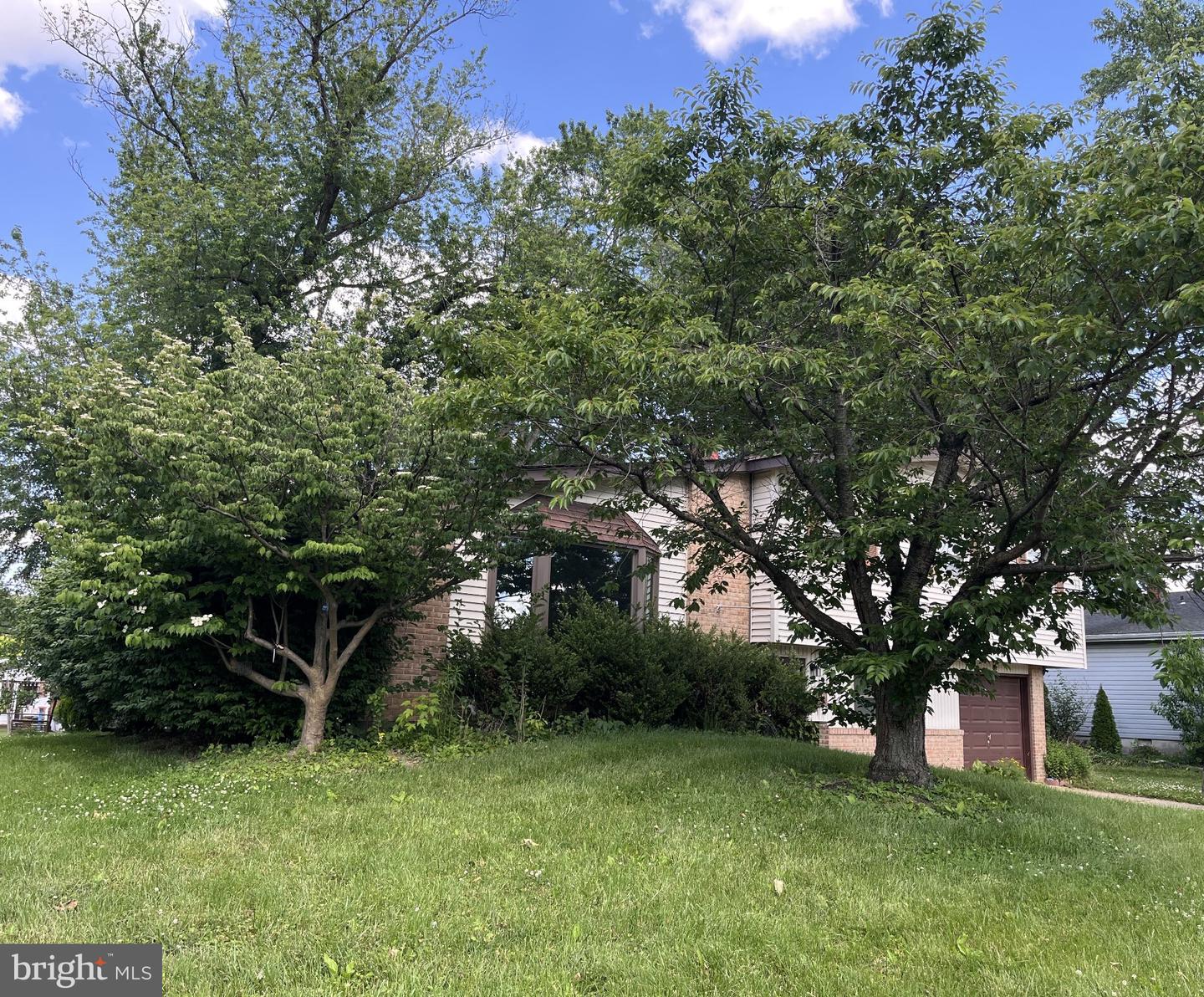 2405 Limestone Rd Property Photo 2