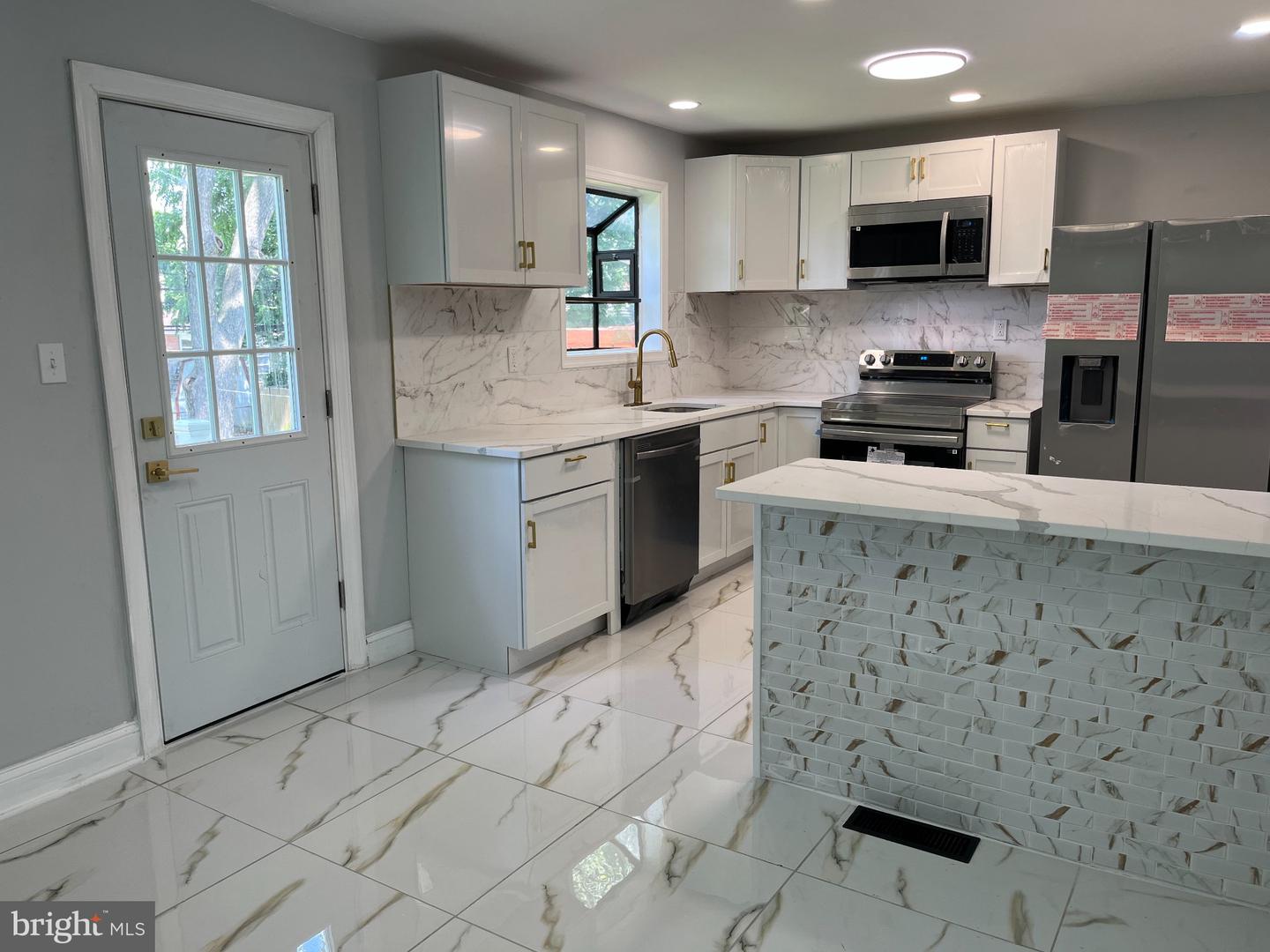 2405 Limestone Rd Property Photo 17