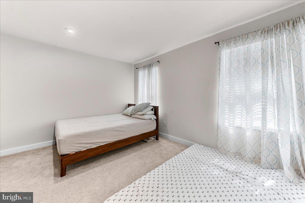 305 Goodwick Dr Property Photo 11