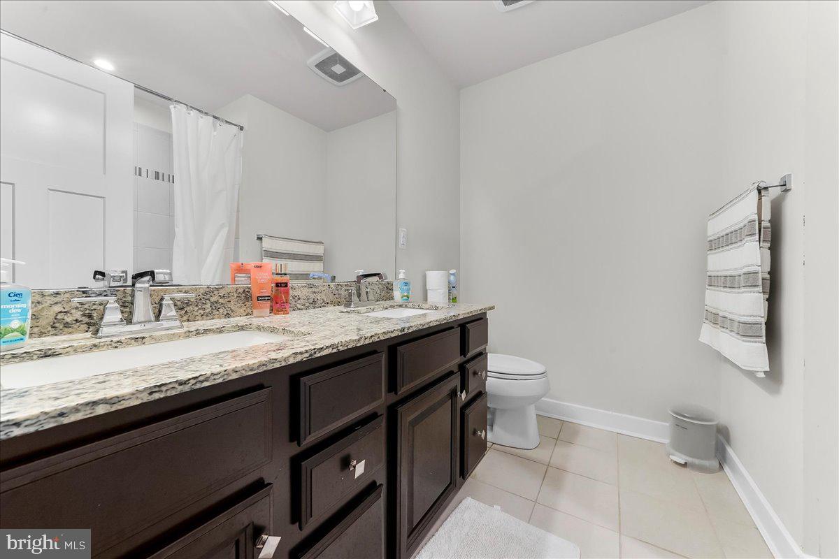 305 Goodwick Dr Property Photo 12