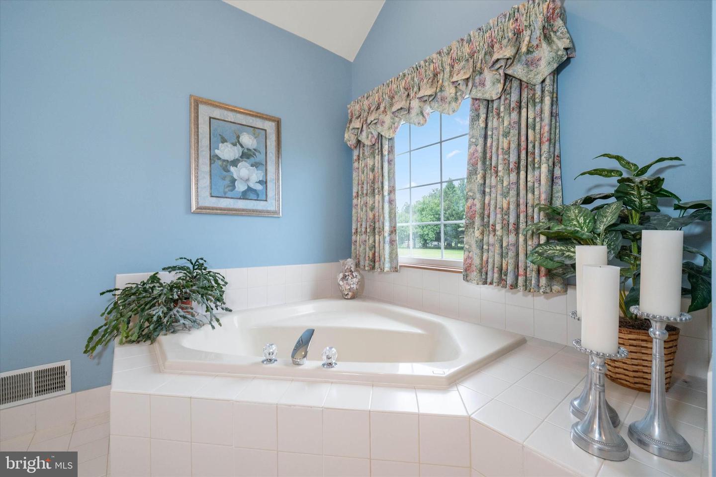 108 Westside Ln Property Photo 37