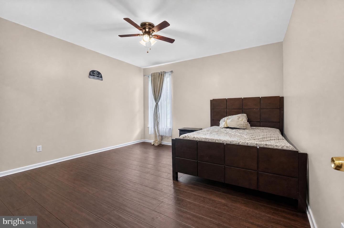 1142 E Founds St E Property Photo 26