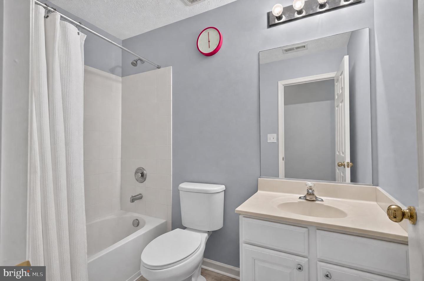 1142 E Founds St E Property Photo 35