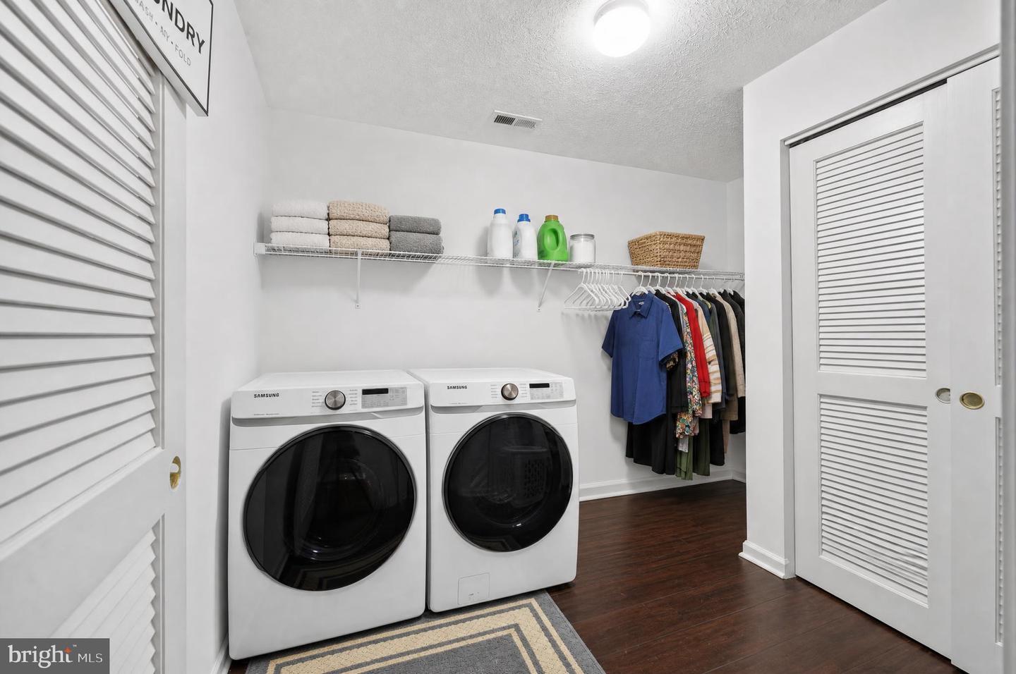 1142 E Founds St E Property Photo 36