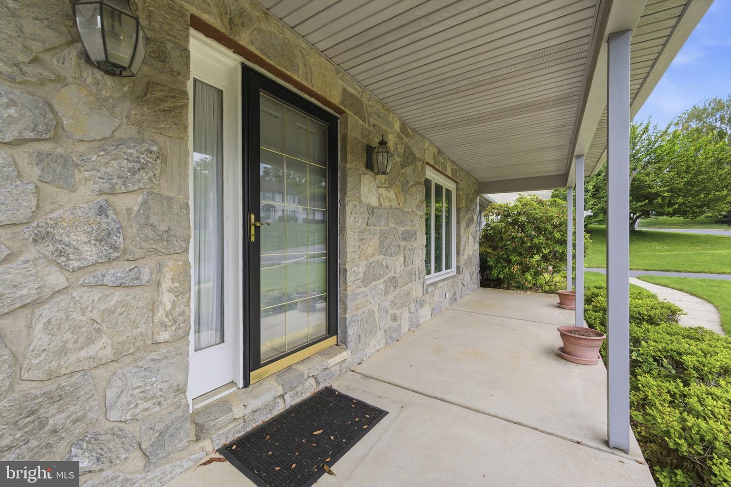 736 Letitia Dr Property Photo 8