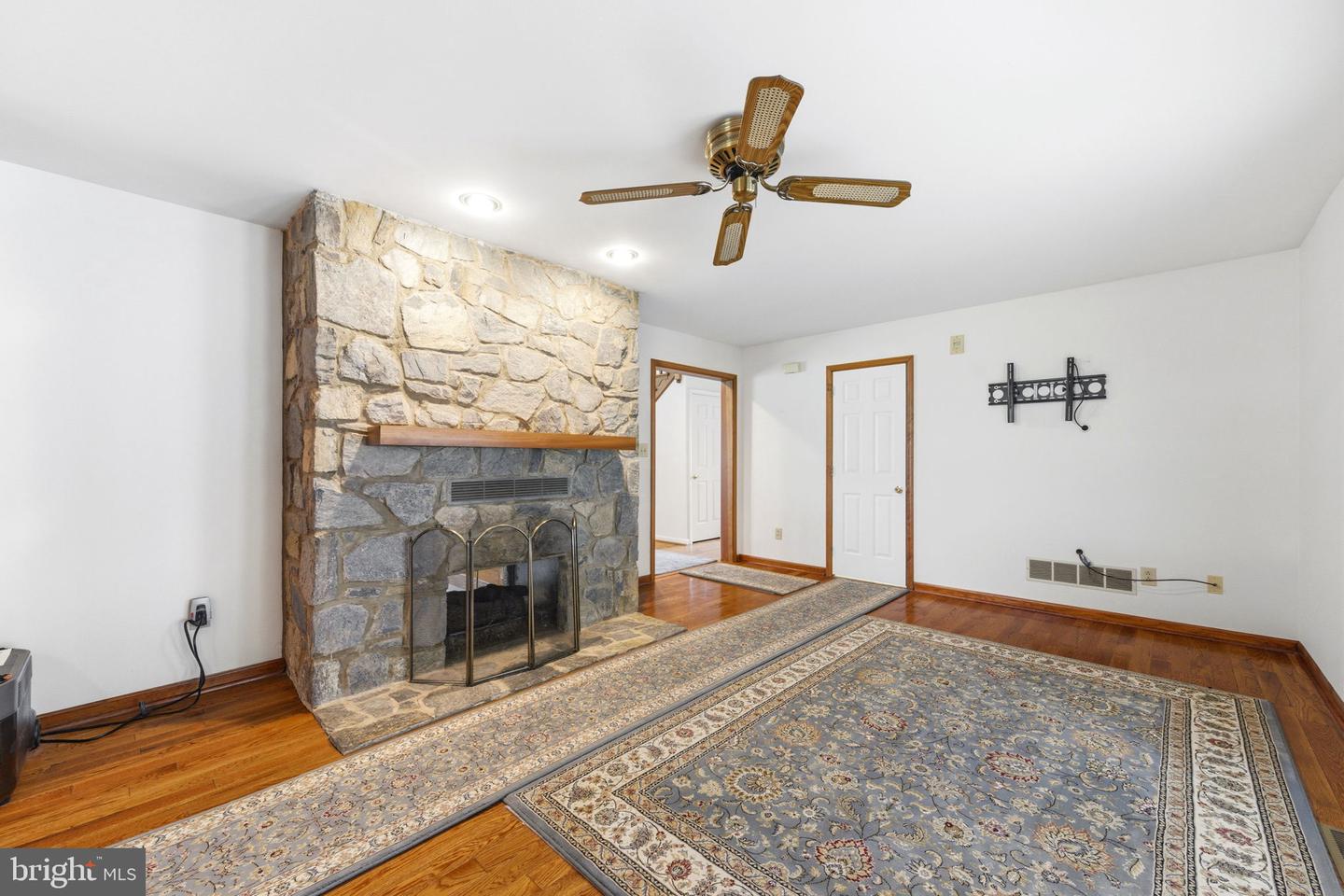 736 Letitia Dr Property Photo 33