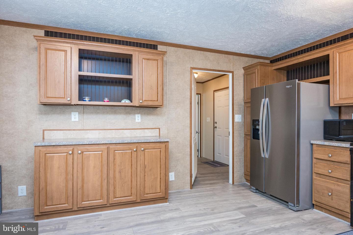1825 Sonya Way #594 Property Photo 5