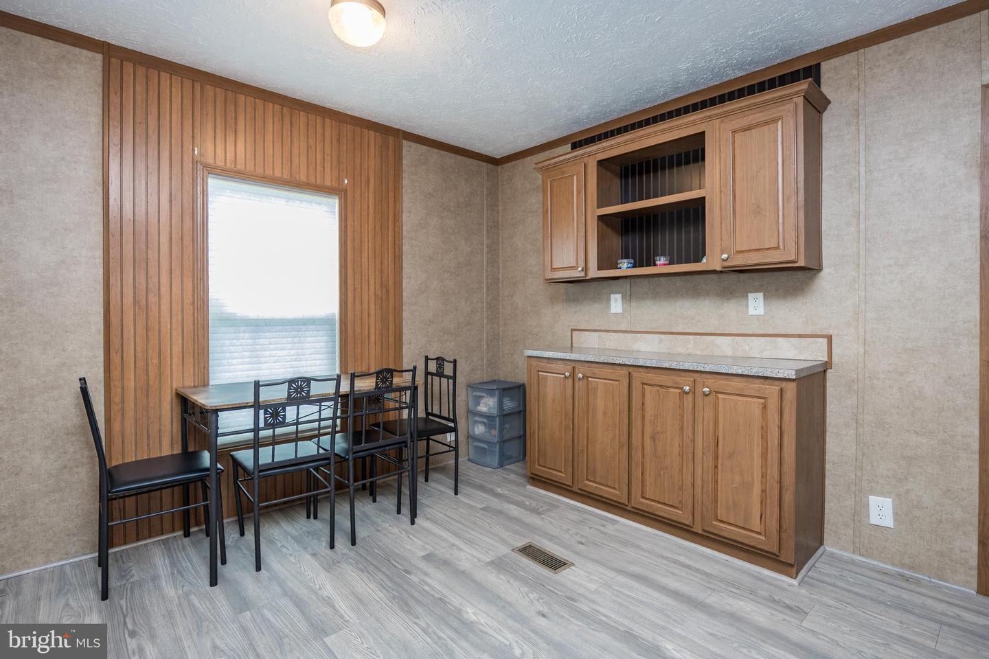 1825 Sonya Way #594 Property Photo 7