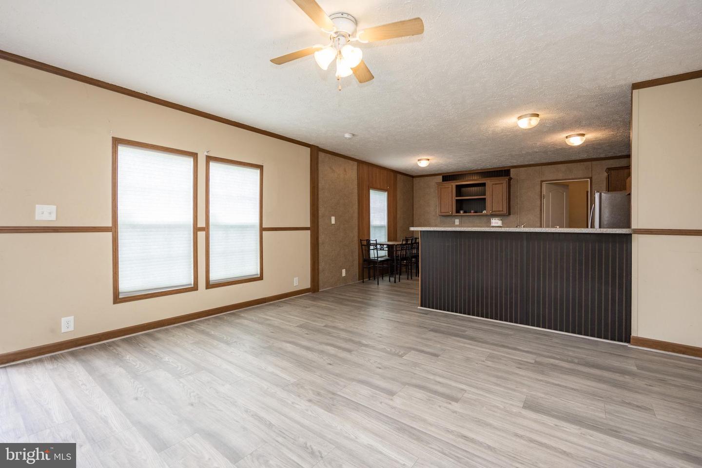 1825 Sonya Way #594 Property Photo 12