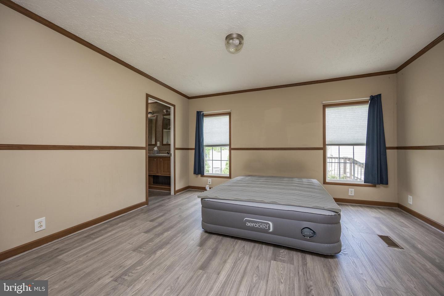 1825 Sonya Way #594 Property Photo 14