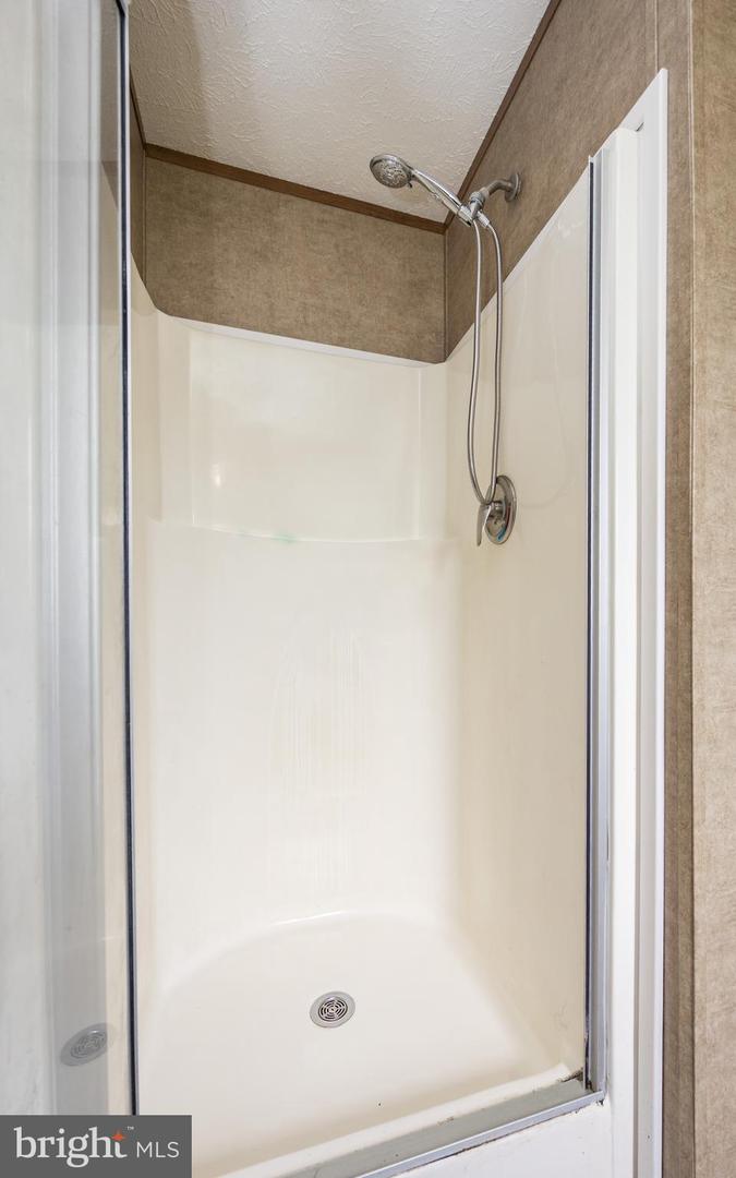 1825 Sonya Way #594 Property Photo 18