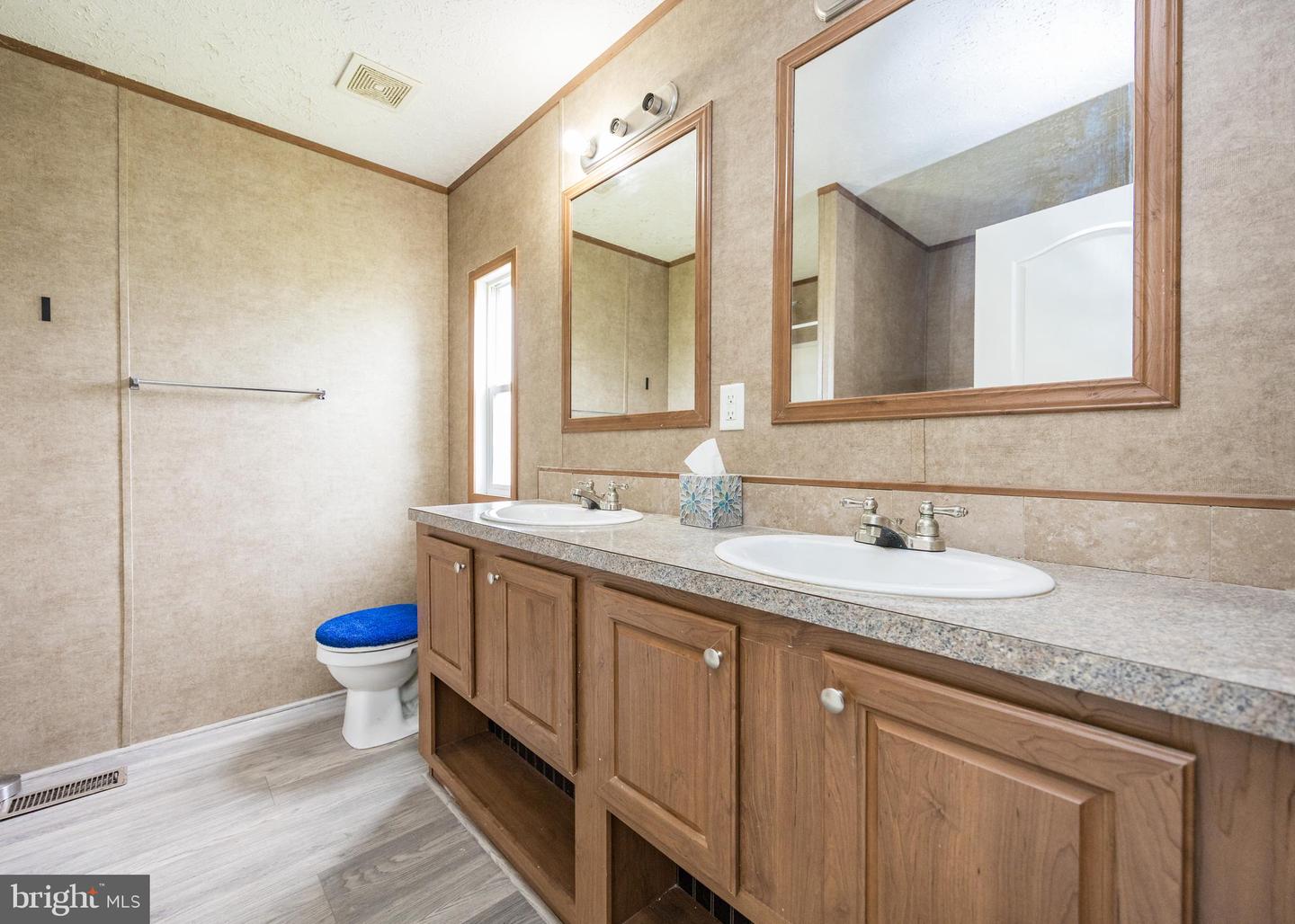 1825 Sonya Way #594 Property Photo 19
