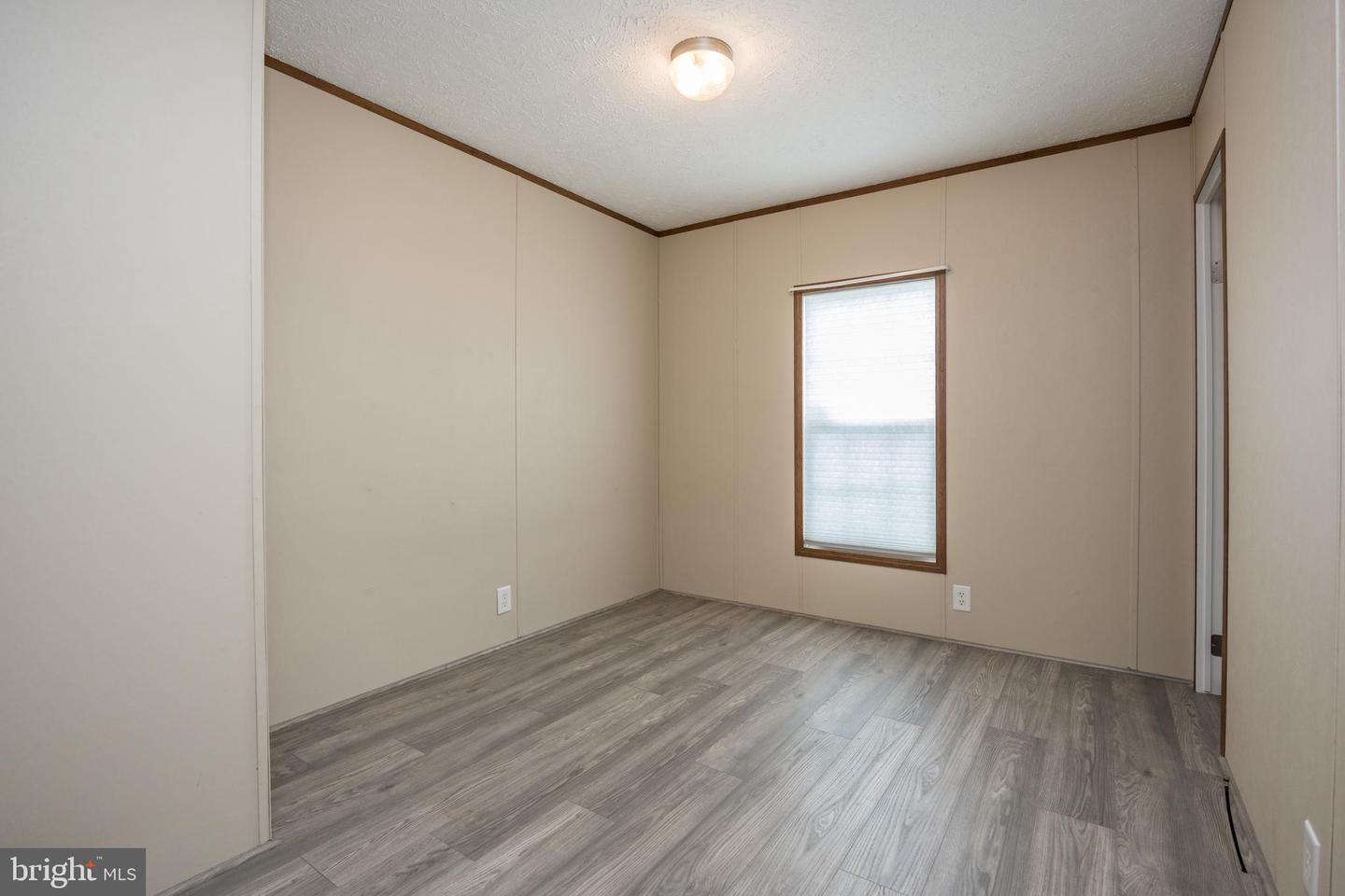 1825 Sonya Way #594 Property Photo 20