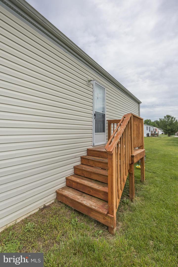 1825 Sonya Way #594 Property Photo 26