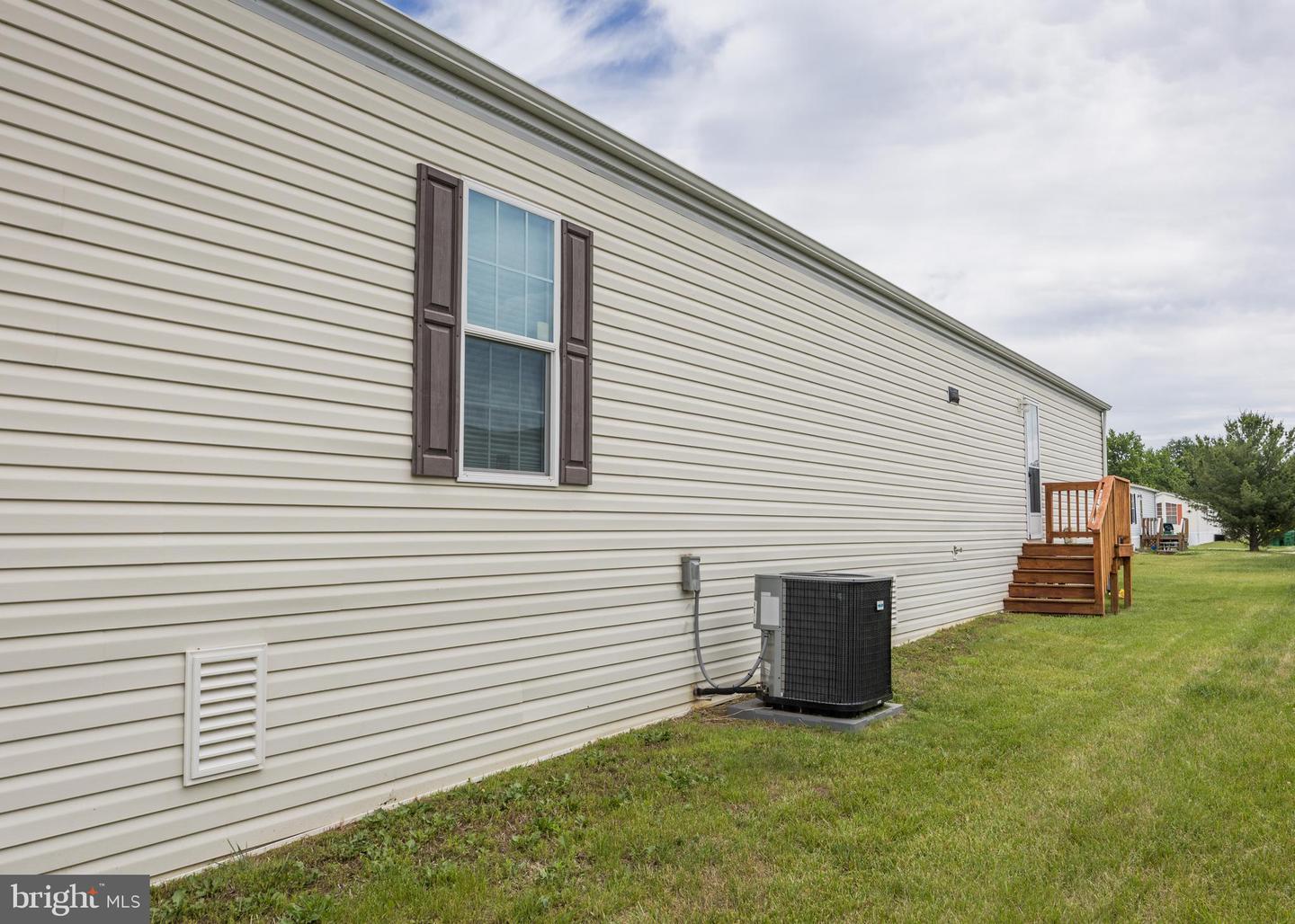 1825 Sonya Way #594 Property Photo 29