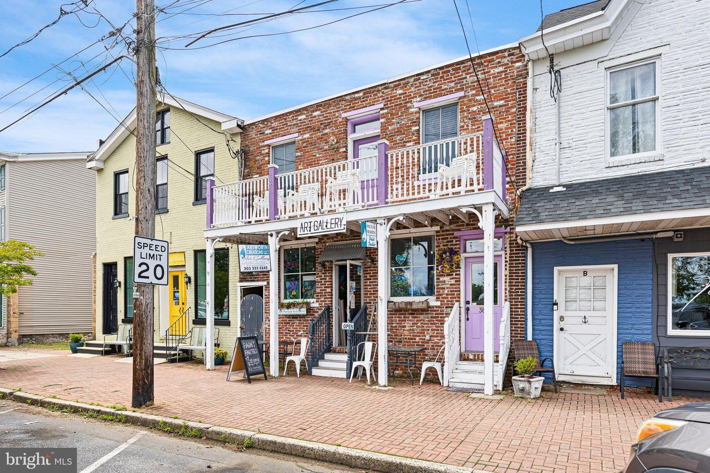 36 Clinton St Property Photo 2