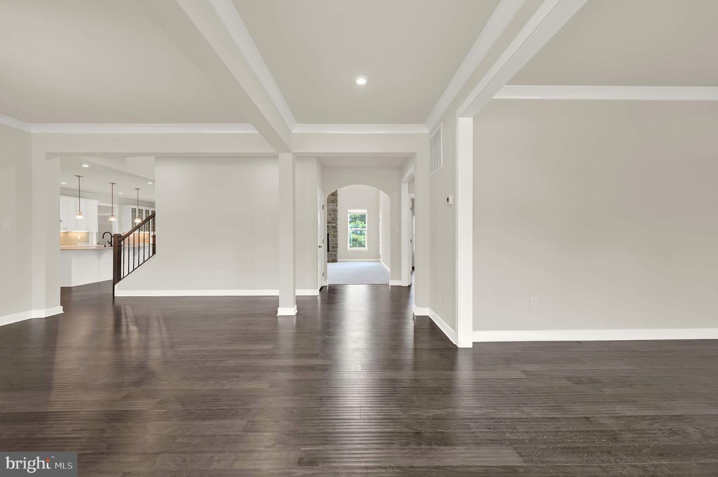 610 Spring Hollow Dr Property Photo 6