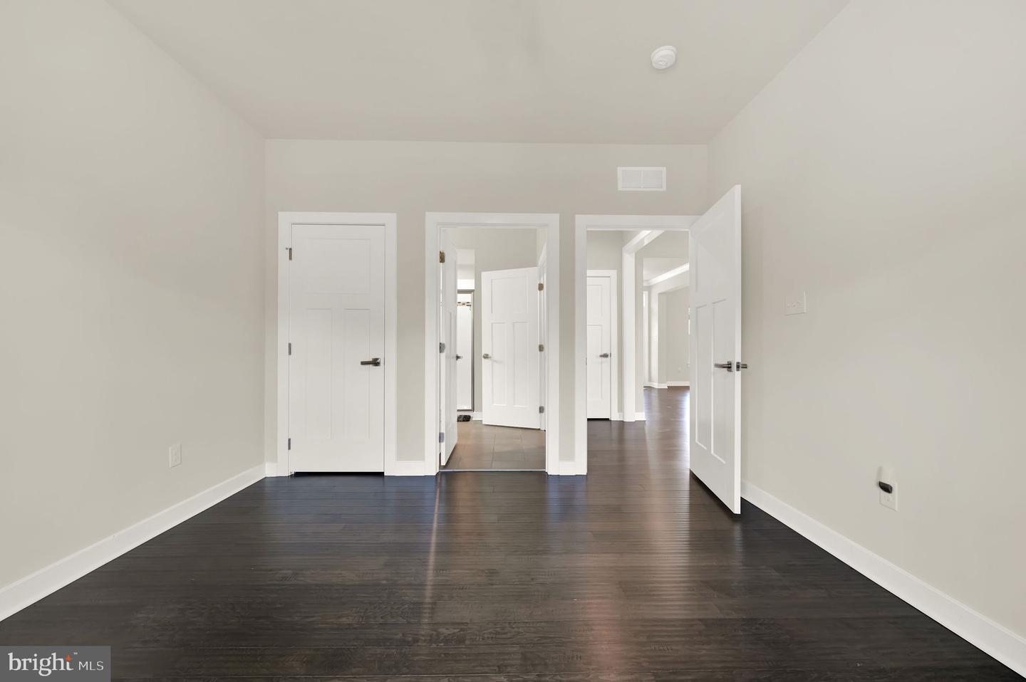 610 Spring Hollow Dr Property Photo 16