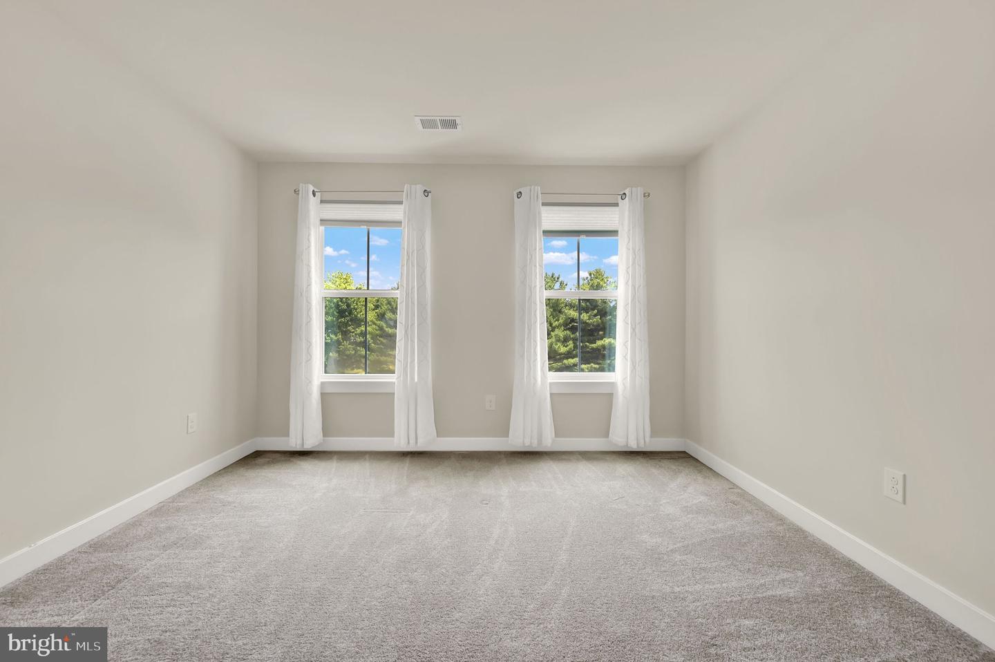 610 Spring Hollow Dr Property Photo 21
